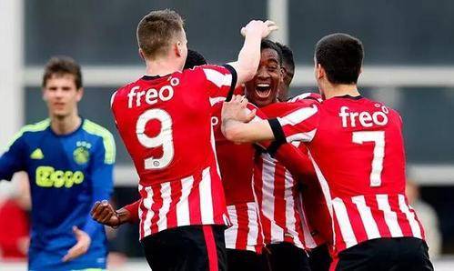 示了他坚定 示了他坚定