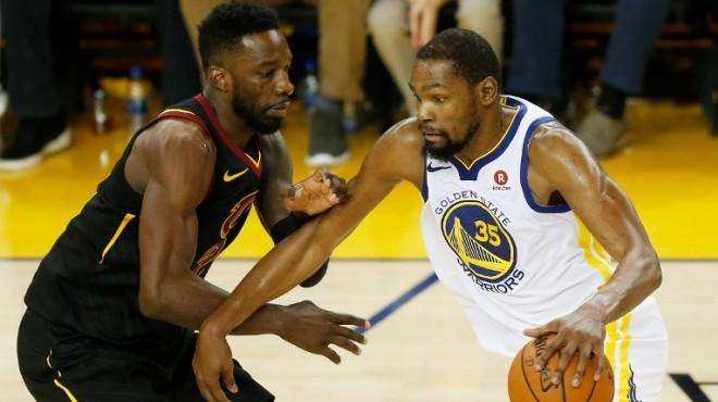 在场上保持 在场上保持